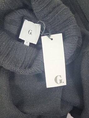 G Label Goop Akshay chunky collar and cuff turtleneck 100% cashmere. Size M‎